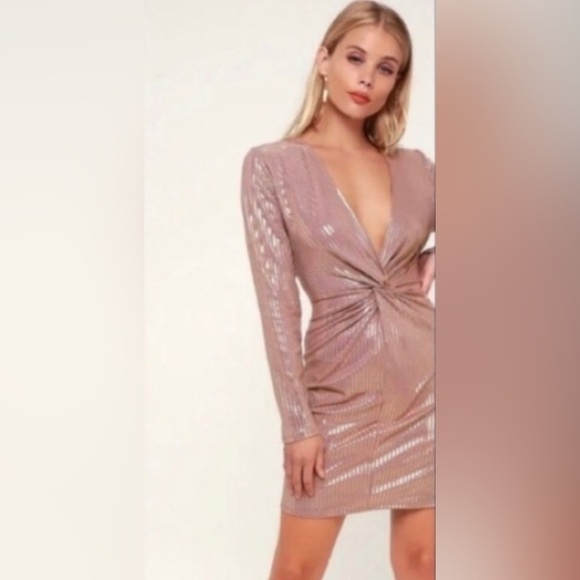 Lulus Dresses & Skirts - NWT Lulu’s Ribbed Bodycon Long Sleeve Dress Metallic Champagne Size L